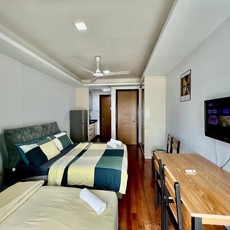 Couple Suite At Casa Residency 5 Mins Walk To Lrt, Jalan Alor & Bukit Bintang Куала-Лумпур Экстерьер фото