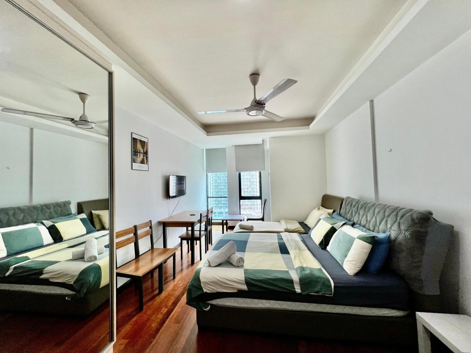 Couple Suite At Casa Residency 5 Mins Walk To Lrt, Jalan Alor & Bukit Bintang Куала-Лумпур Экстерьер фото