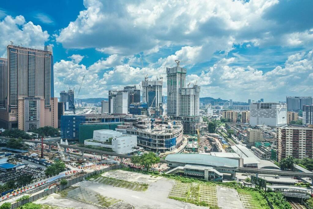 Couple Suite At Casa Residency 5 Mins Walk To Lrt, Jalan Alor & Bukit Bintang Куала-Лумпур Экстерьер фото