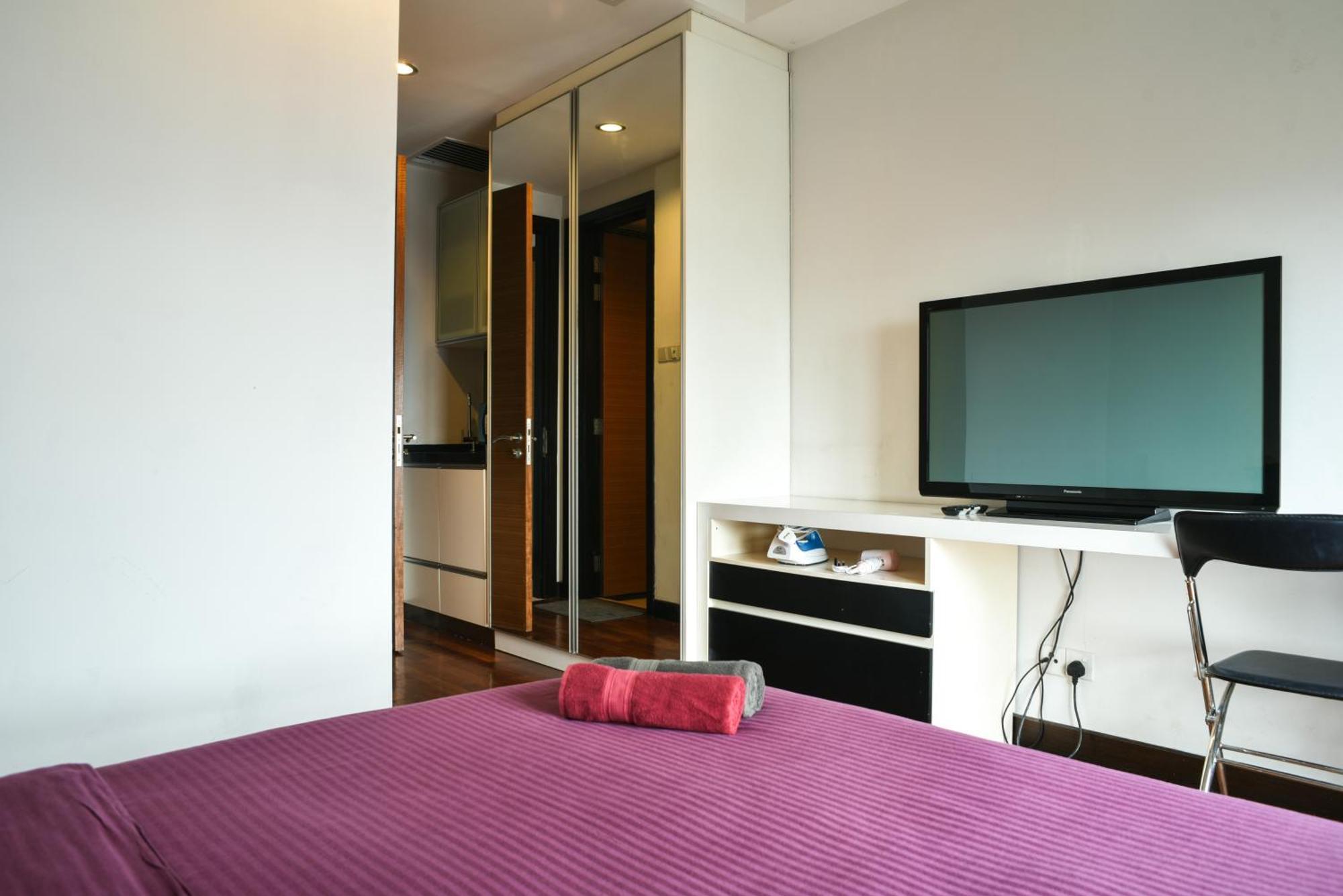Couple Suite At Casa Residency 5 Mins Walk To Lrt, Jalan Alor & Bukit Bintang Куала-Лумпур Экстерьер фото